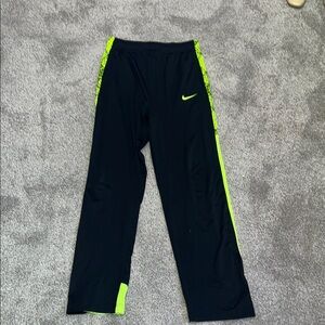 Nike Black and Green Sweatpants with‎ Neon Stripes  ZS XL